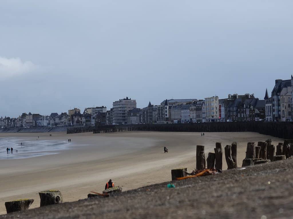 Proximity to Intra Muros