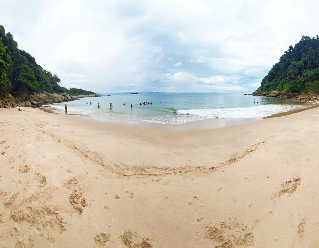 Praia do Éden