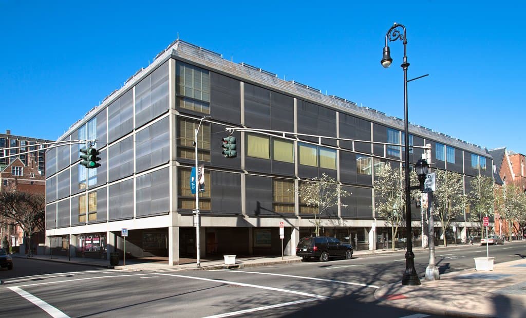 Exterior from the corner of Chapel and High Streets, Yale Center for British Art, photo by Richard Caspole