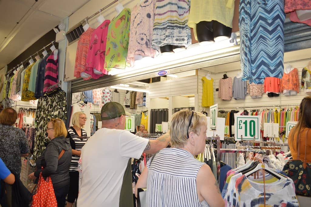 Outdoor Market Buzz