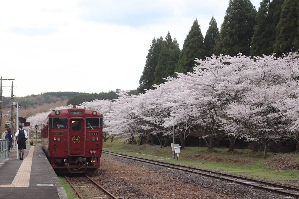 Hitoyoshi Station