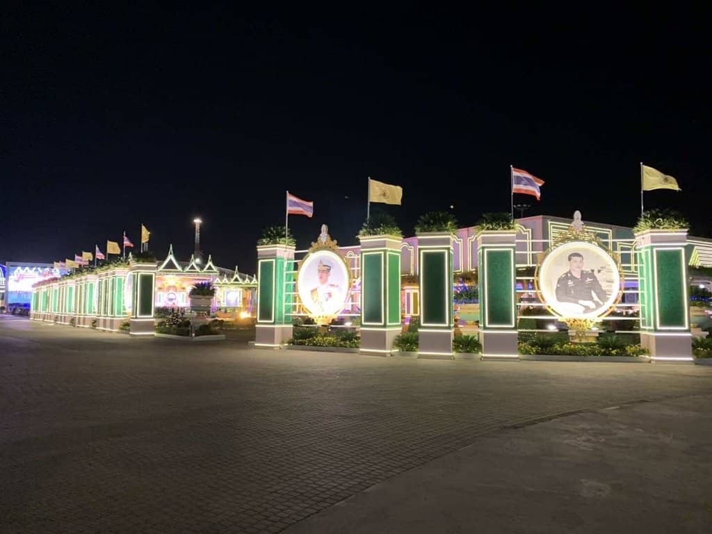 Evening Light Spectacle