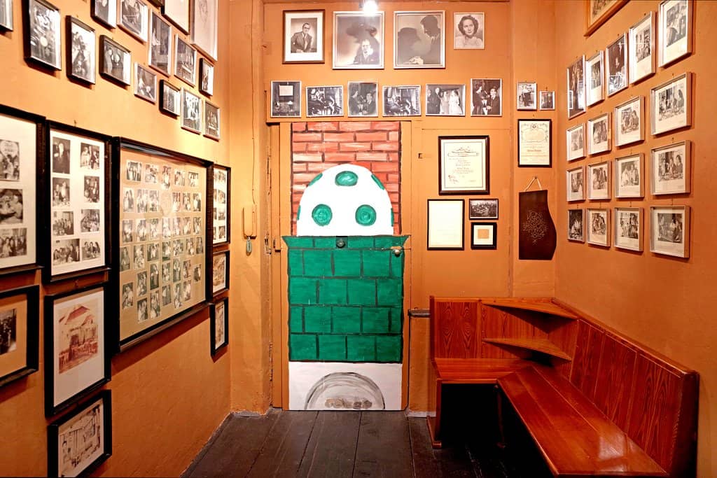 Post-War Vienna Context