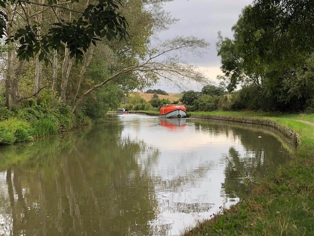A short walk down the Canal