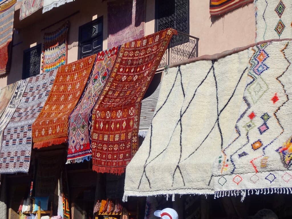 Vibrant Textile Displays