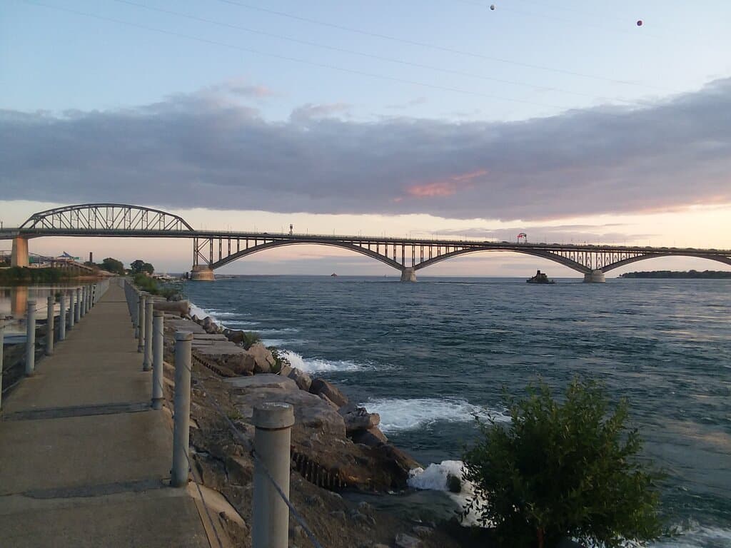 The Breakwall Walkway