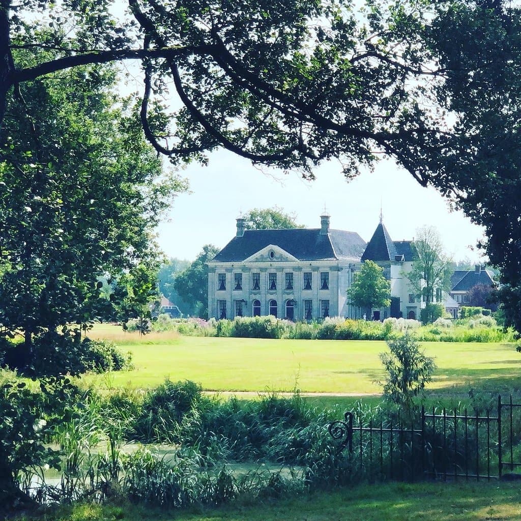 Singraven Estate