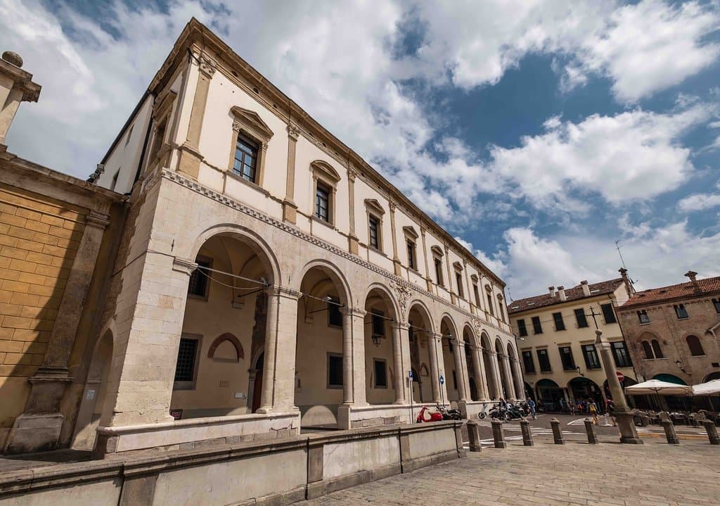 Monte di pietà oggi