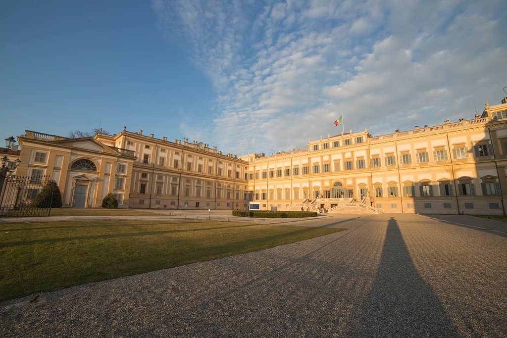 Royal Apartments