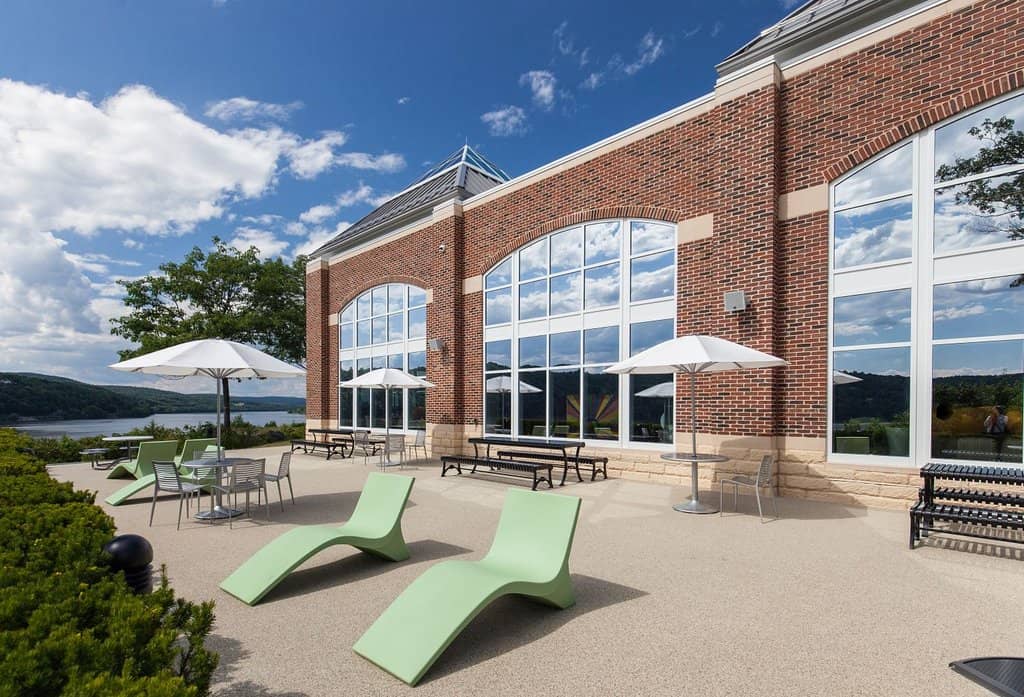 Campus Grounds & Architecture