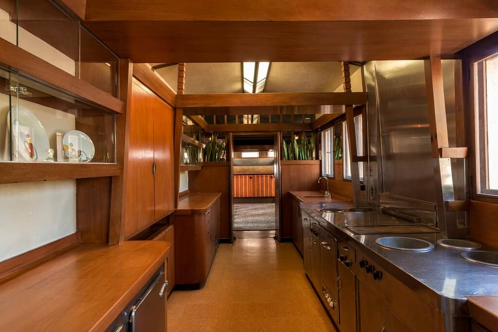 Ingenious Interior Transitions