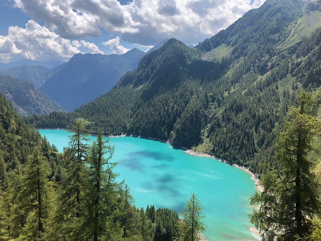 Alpe dei Cavalli Lake Cheggio