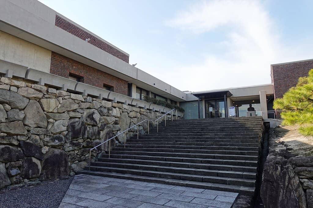 Interactive Digital Archive