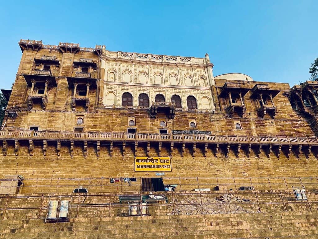 Man Mandir Ghat Views