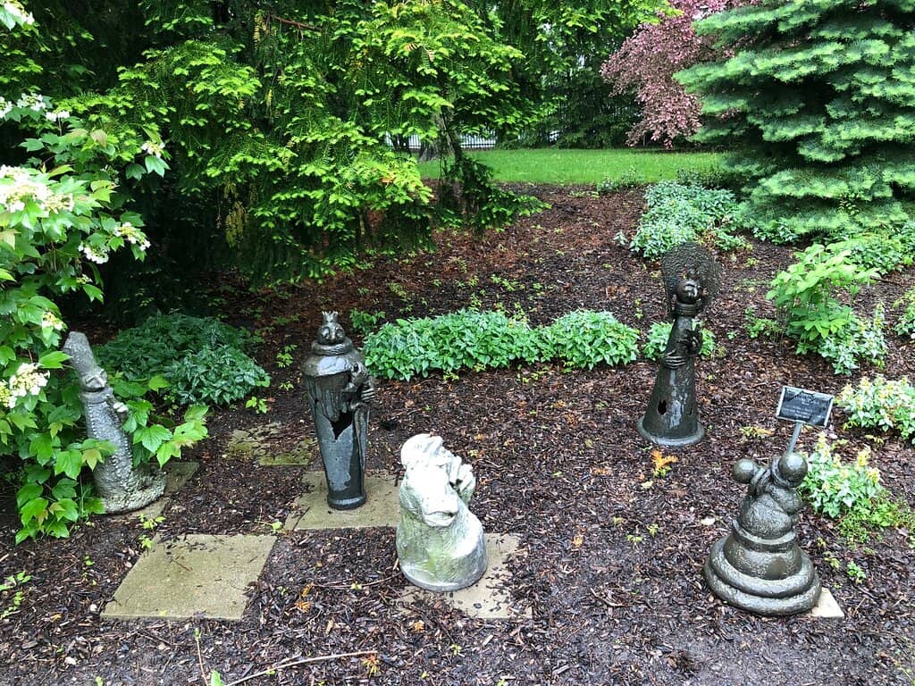 Themed Gardens