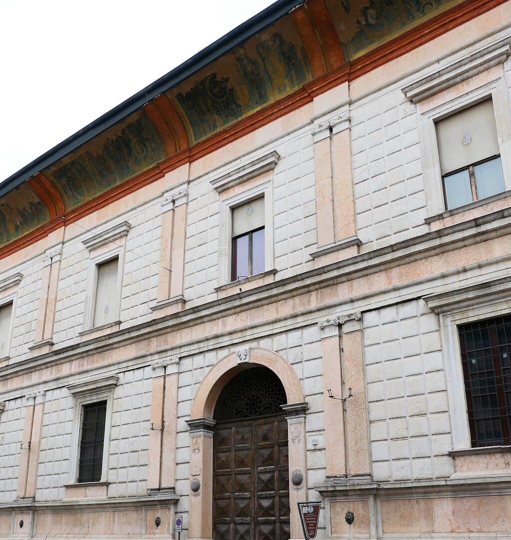 Cremona Palazzo Raimondi