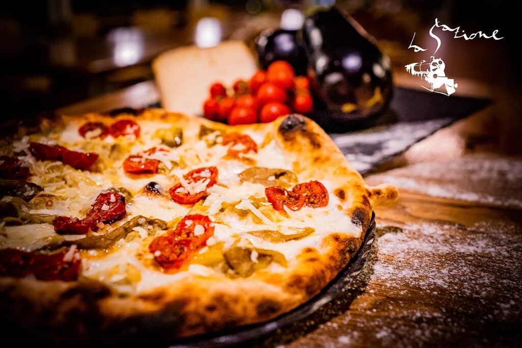 Charming Riverside Ambiance