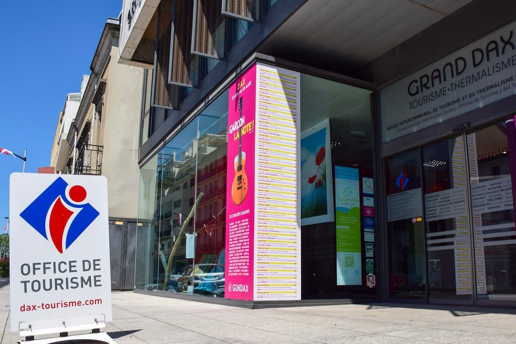 Entrée de l'Office de Tourisme de Dax