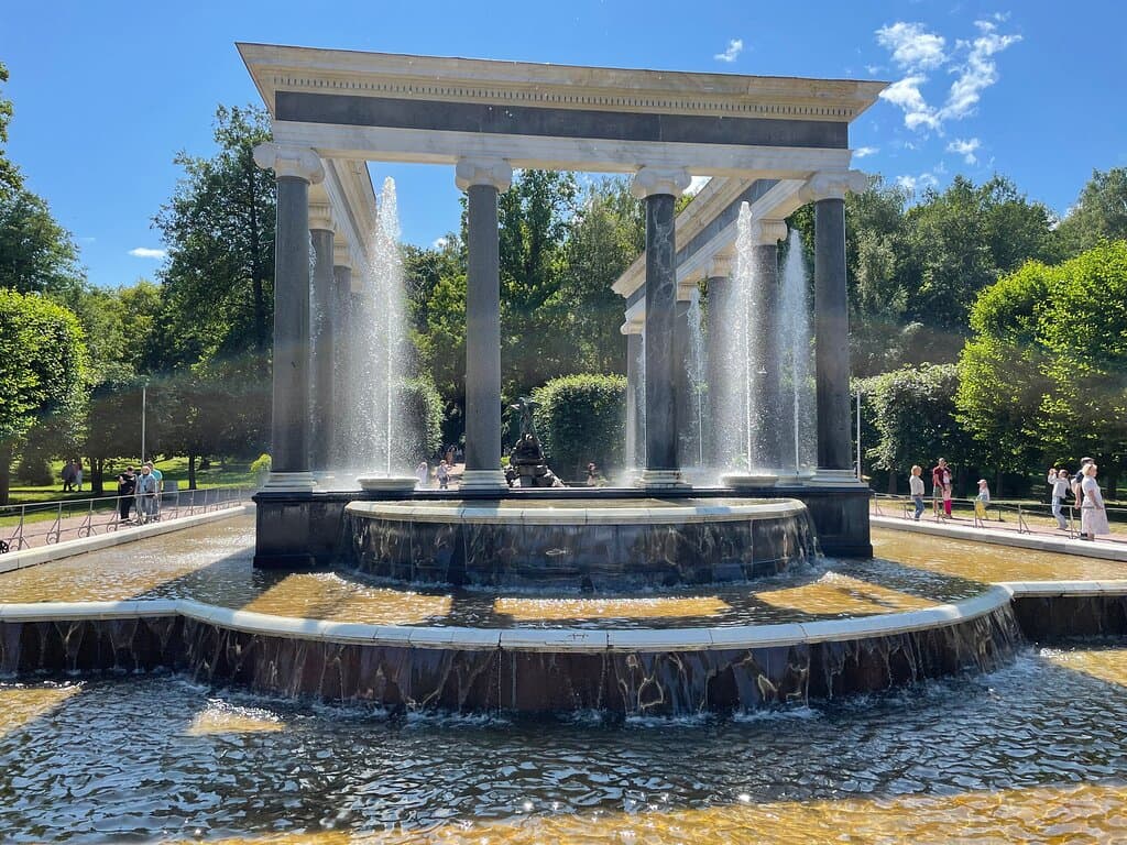 Фонтан "Львиный каскад"