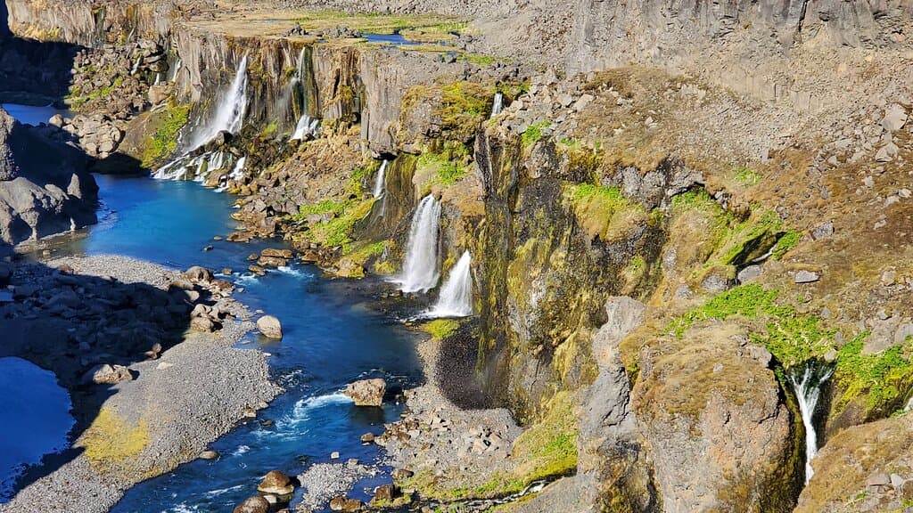 Gorgeous waterfalls of Sigoldugljufur
