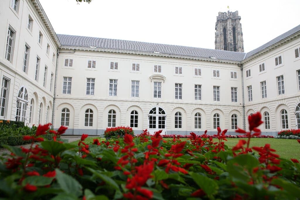 Achterzijde
