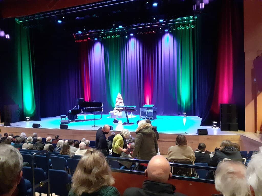 Tiered Seating