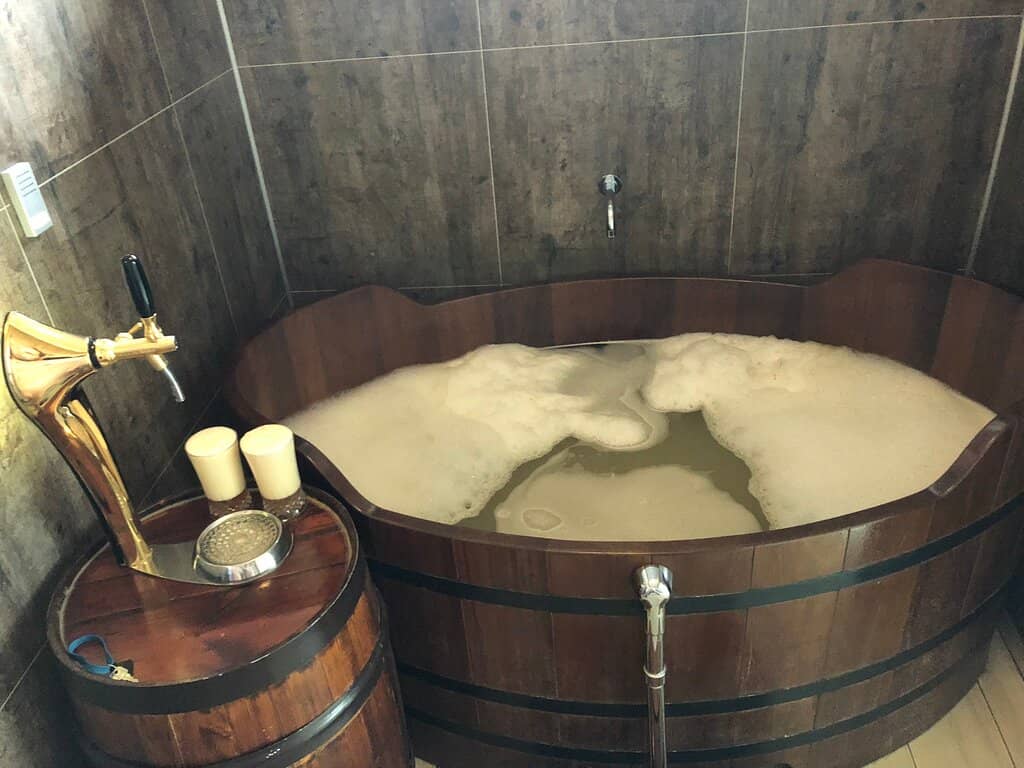 Scenic Outdoor Hot Tubs