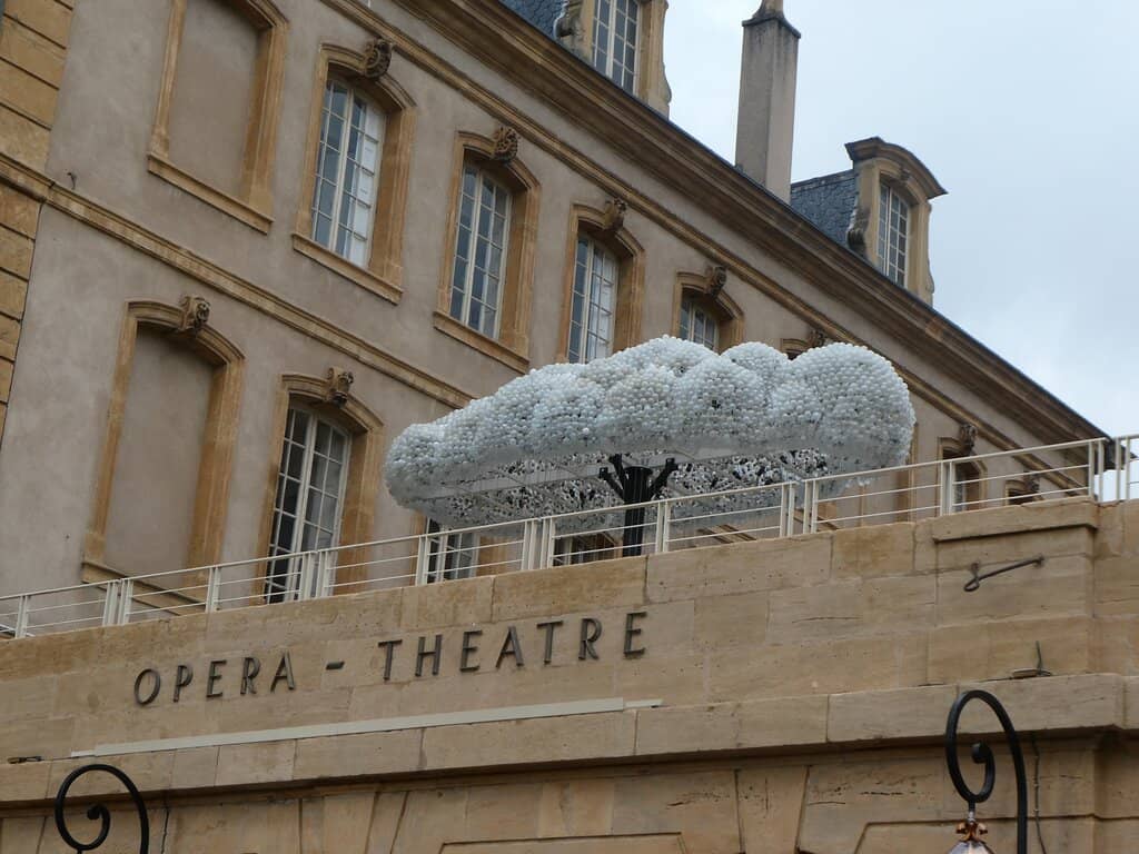 Saint-Étienne Cathedral views