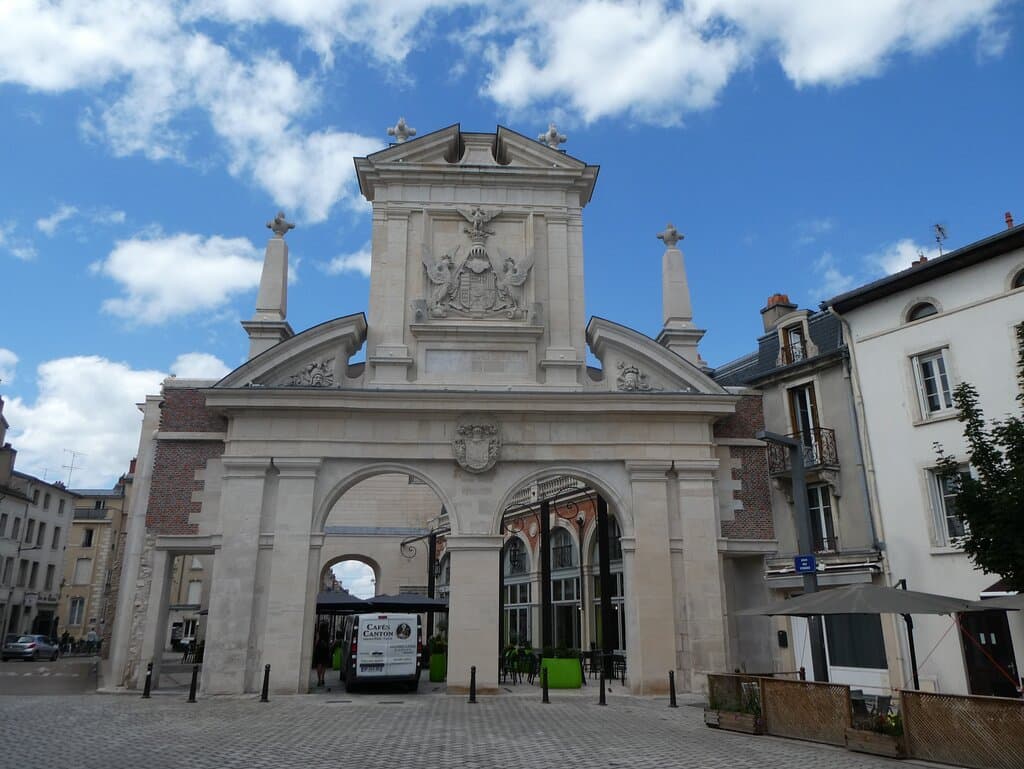 the southern part of the double gate