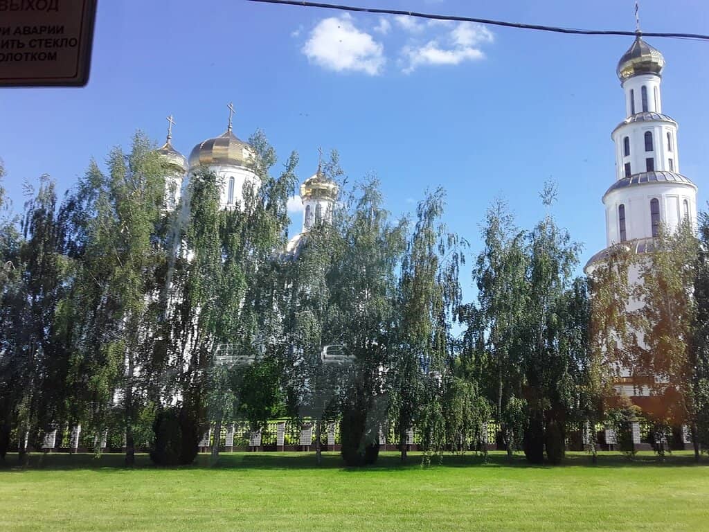 Beautifully Maintained Grounds