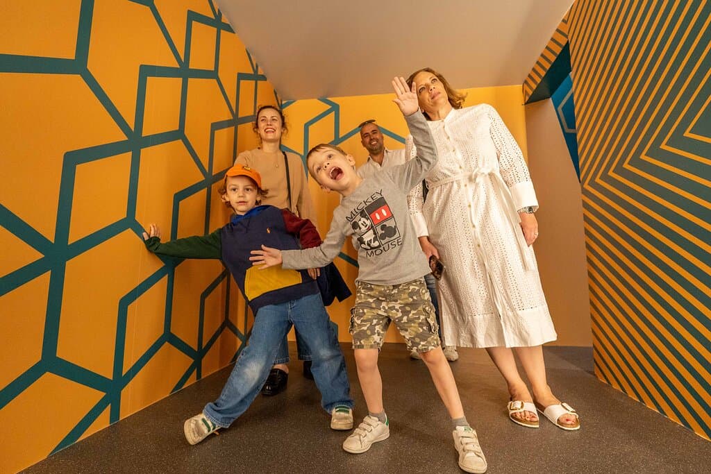 Gravity room