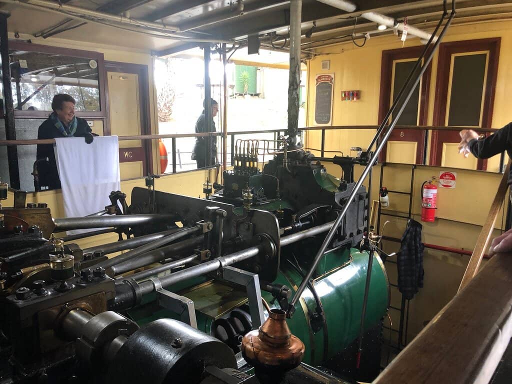 Leisurely Lunch Cruise