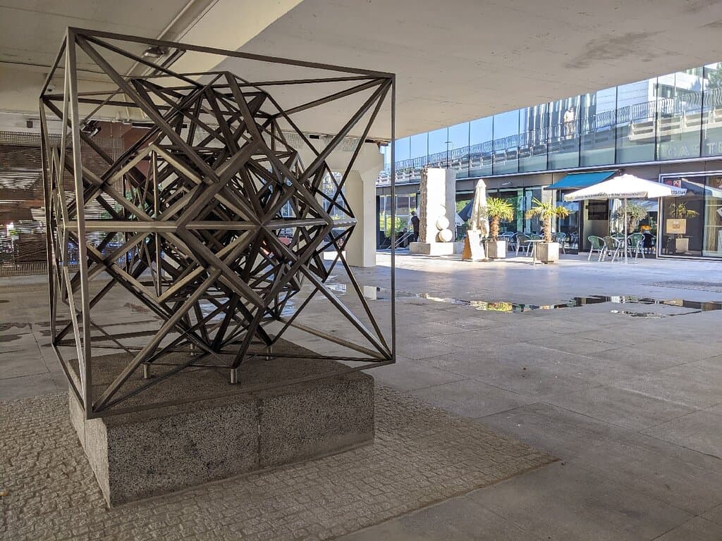 Avenida Francisco de Aguirre Sculpture Park