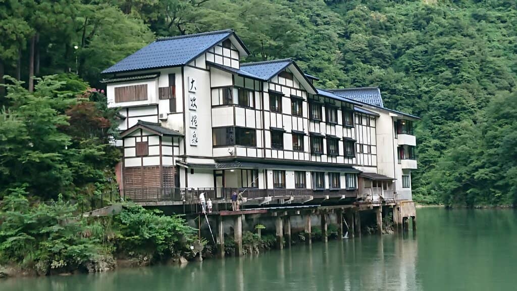 Autumn Foliage Scenery