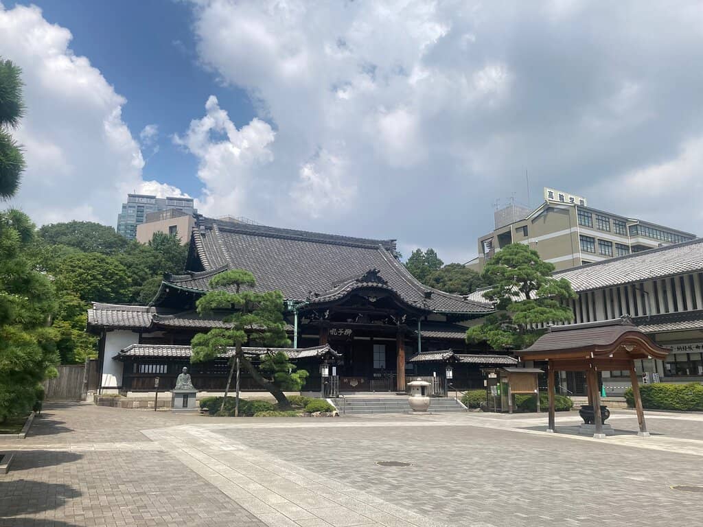Graves of the 47 Ronin