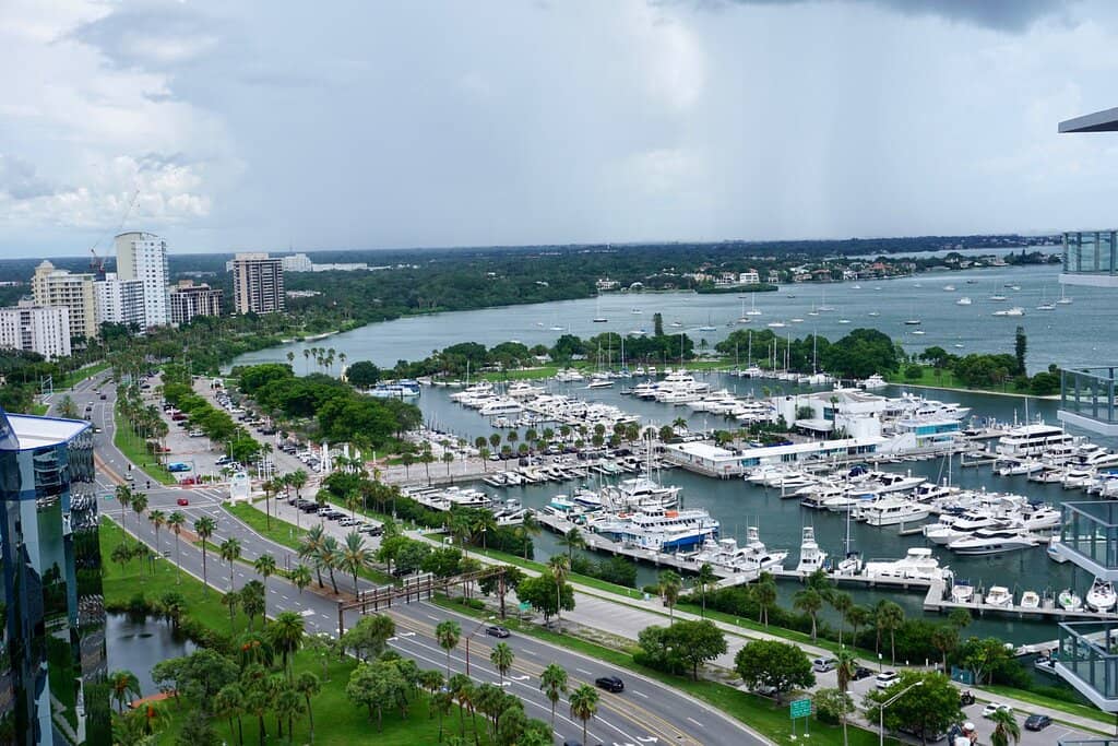 Fresh Seafood & Raw Bar