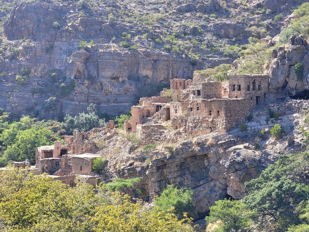 Wadi Bani Habib abandoned village