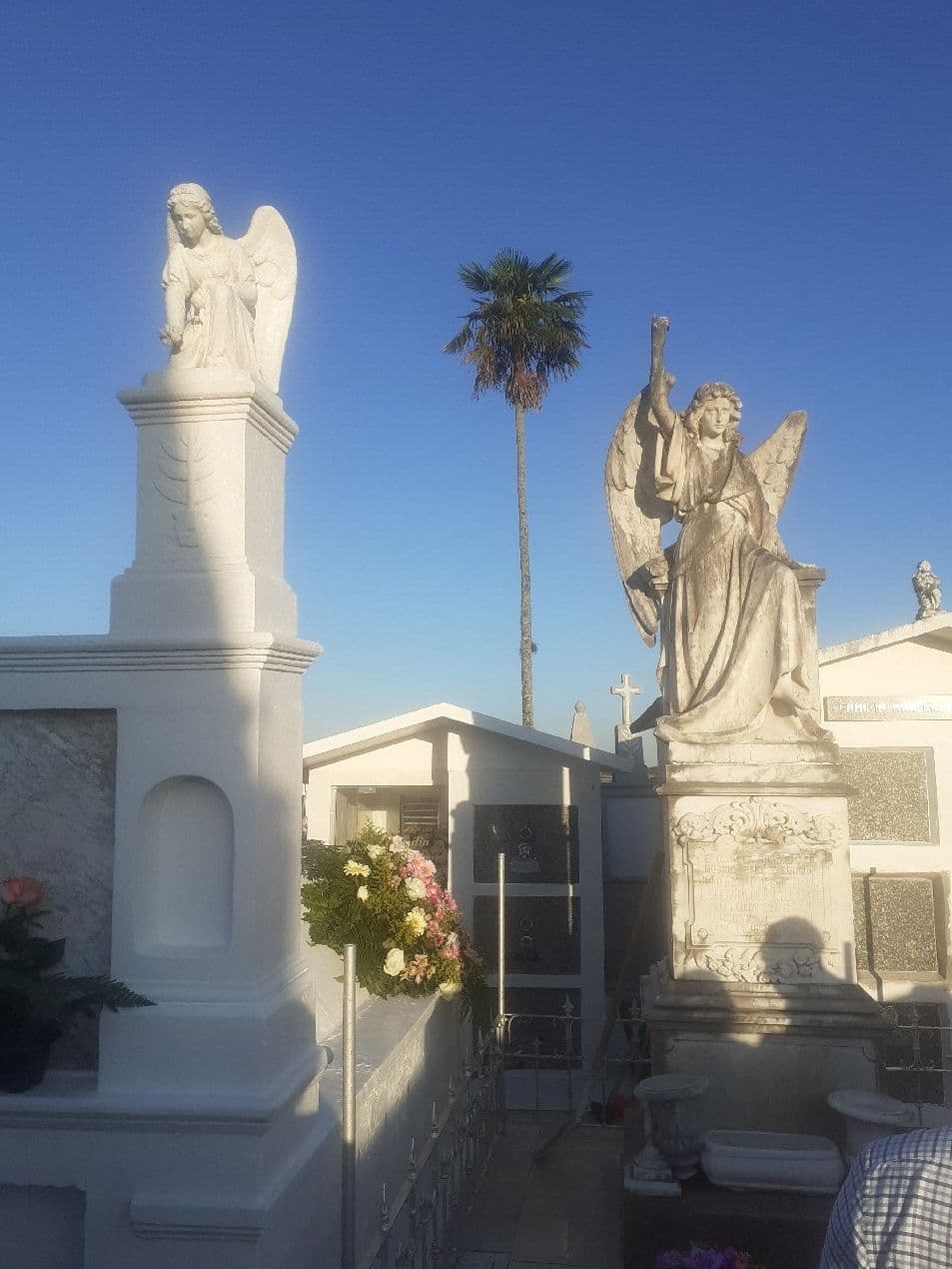 Quadrado Cemetery