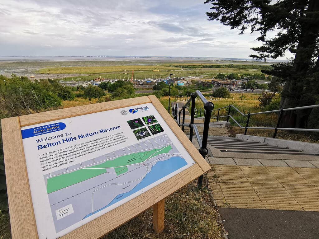 Proximity to Leigh Old Town