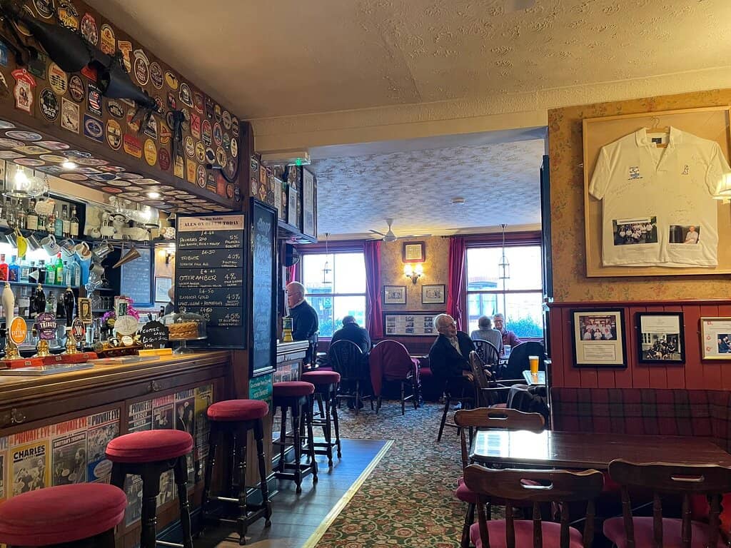 Amusing & Unique Decor