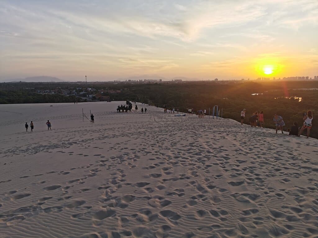 Pôr do sol no topo das Dunas da Sabiaguaba, Fortaleza.