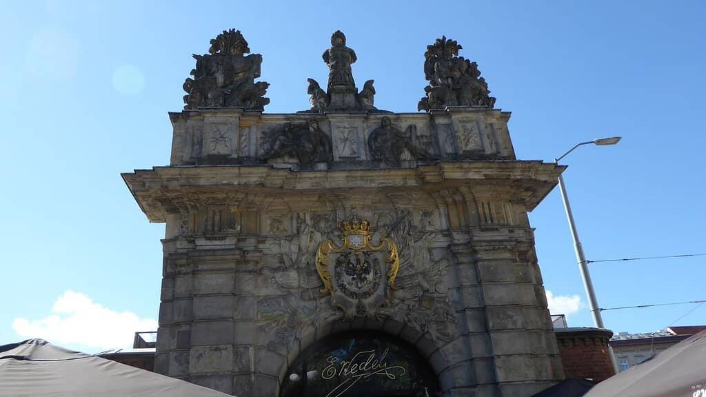 The Royal Gate Itself