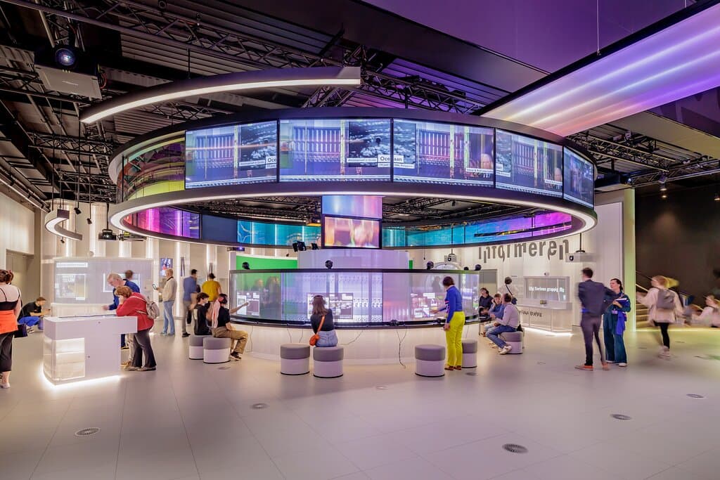 Zone 'Informeren' in het Mediamuseum van Beeld & Geluid. Foto: Jorrit Lousberg