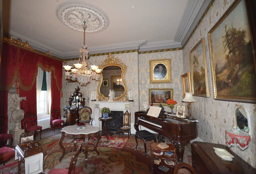 Victorian-Era Furnishings