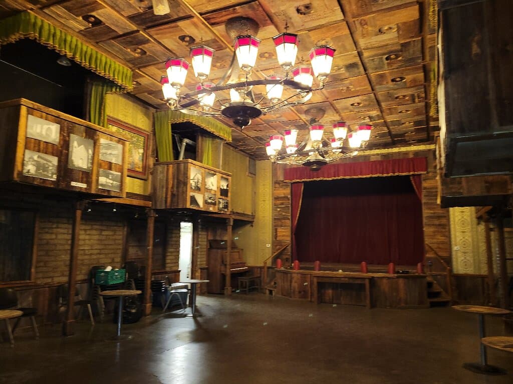 Buckhorn Saloon and Opera House