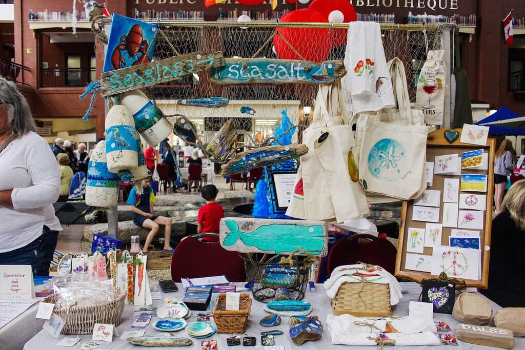 Live Music & Performances