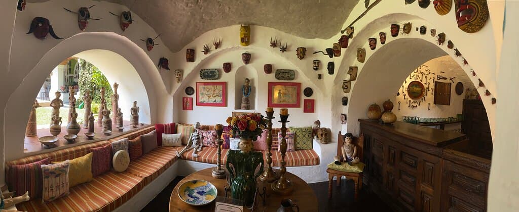 Efficient and enchanting cocina (kitchen)