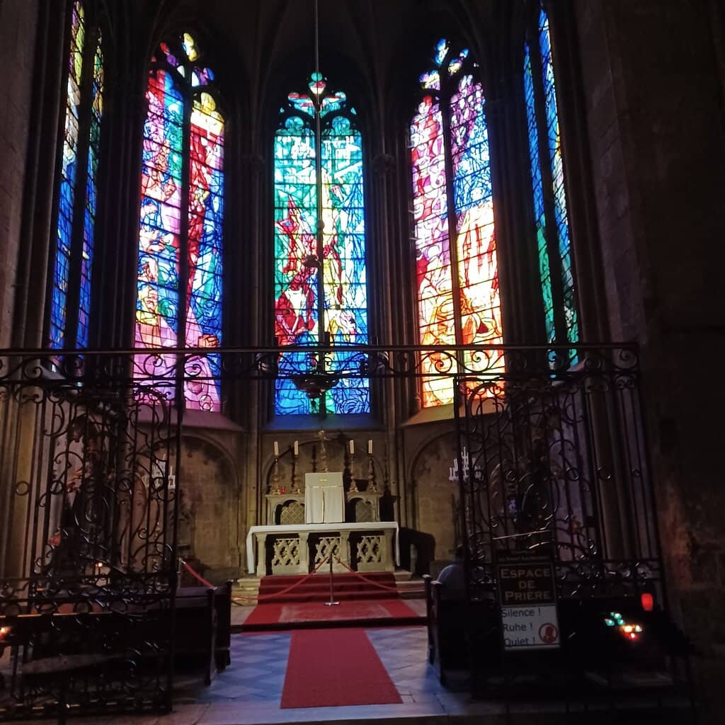 Ancient Porphyry Basin