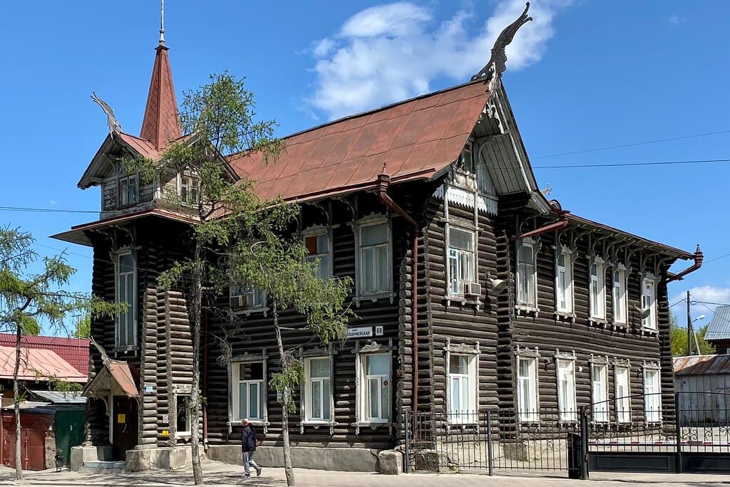 Один из деревянных шедевров