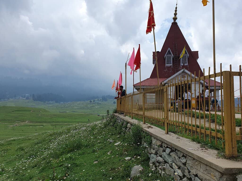 Maharani Temple's Panoramic Views